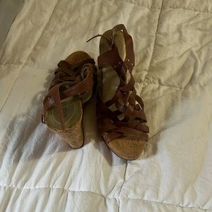Guess Wedge Cork Sandals Brown Size 9.5